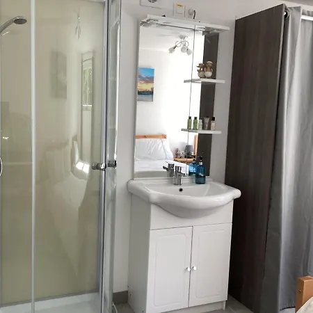Sleeps 4 With Private Pool Апартаменты *