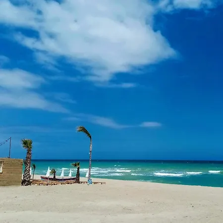 Апартаменты Sleeps 4 With Private Pool Villelongue-de-la-Salanque
